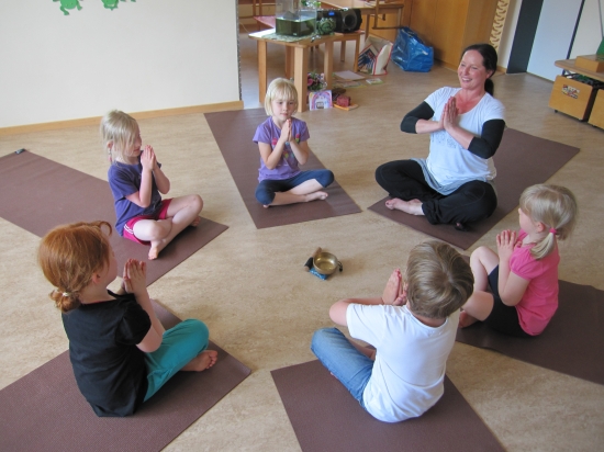 aa_Yoga fuer Kinder 2014 002.jpg